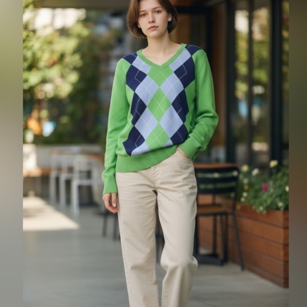 Izod Green and Blue Argyle Long Sleeve V-Neck Lightweight Sweater Sz Medium